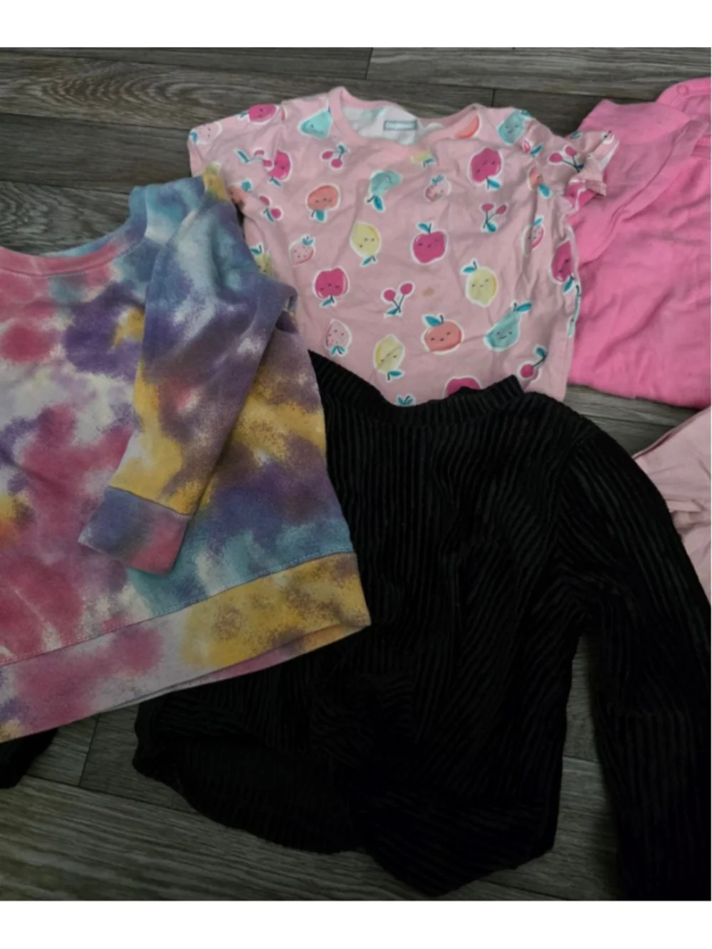 Girls 2t top and‎ sweater bundle